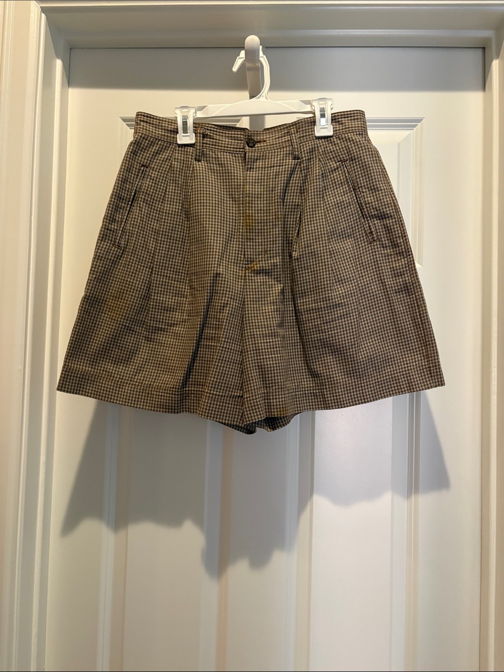 The Limited Checked High-Rise Shorts in Tan and Black- 100% cotton